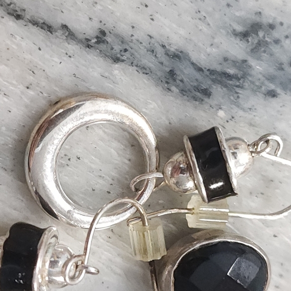 Elegant Silver & Black Gemstone Earrings Set - Picture 6 of 6